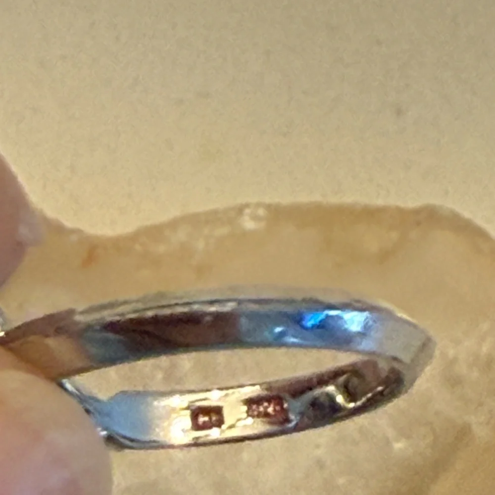 HP 🎉 Blue topaz ring size 5 - Picture 14 of 16